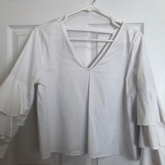 Zara white ruffled sleeve top - Picture 1 of 3